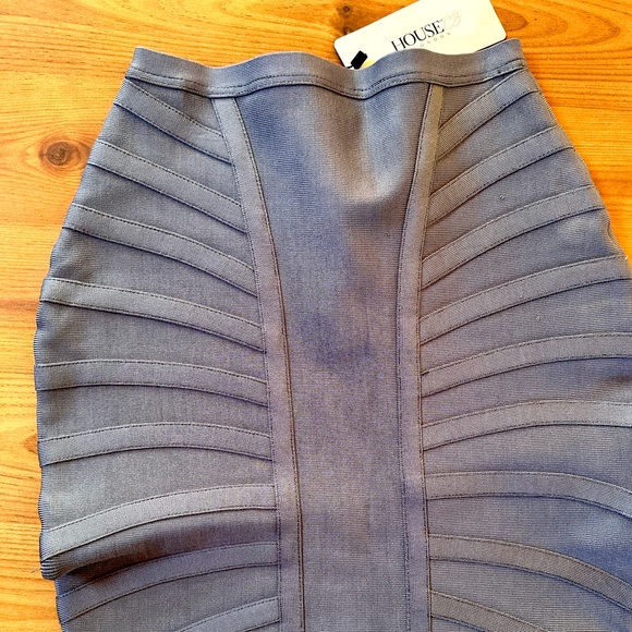 Formal Bodycon Ribbed Crop + Skirt Set - Picture 2 of 6